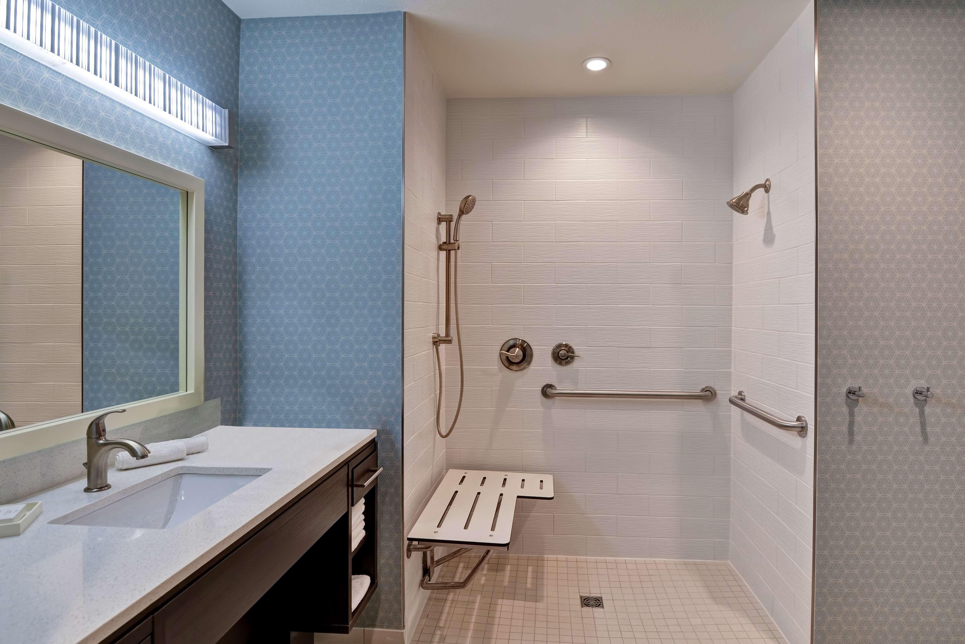 Home2 Suites By Hilton Las Vegas Strip South Екстериор снимка