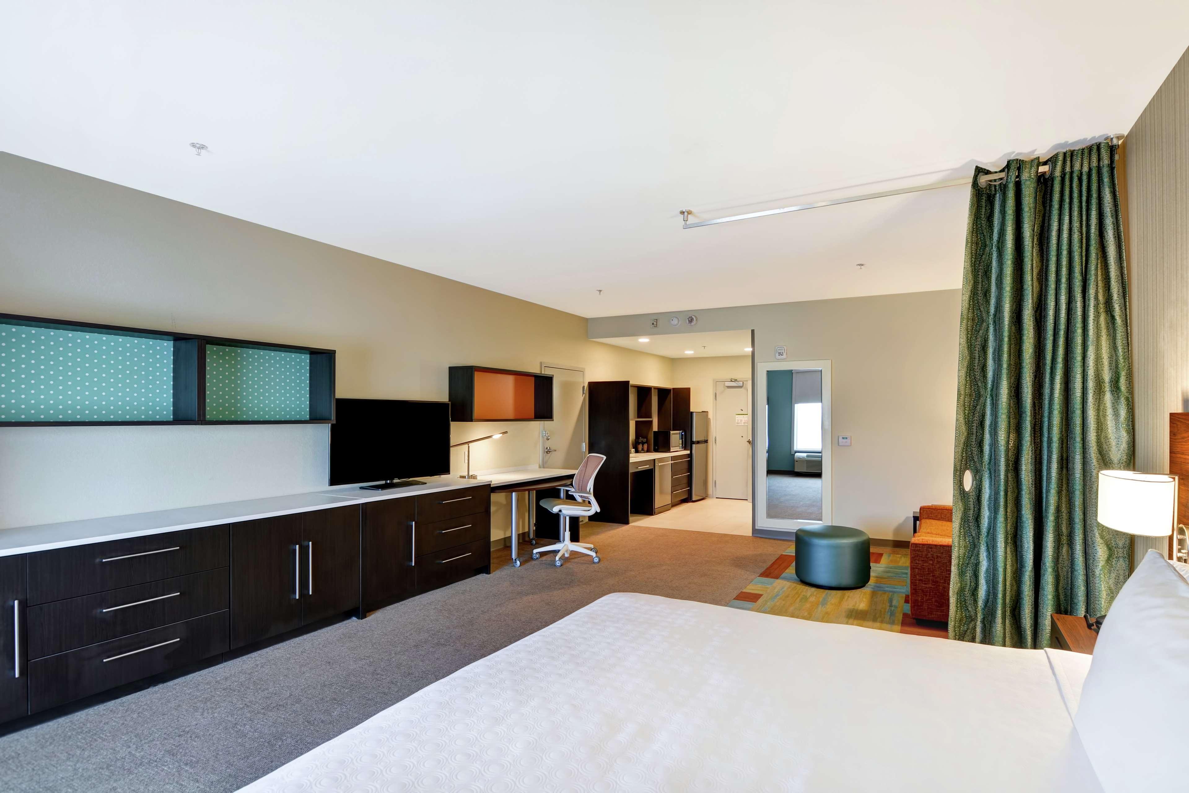 Home2 Suites By Hilton Las Vegas Strip South Екстериор снимка