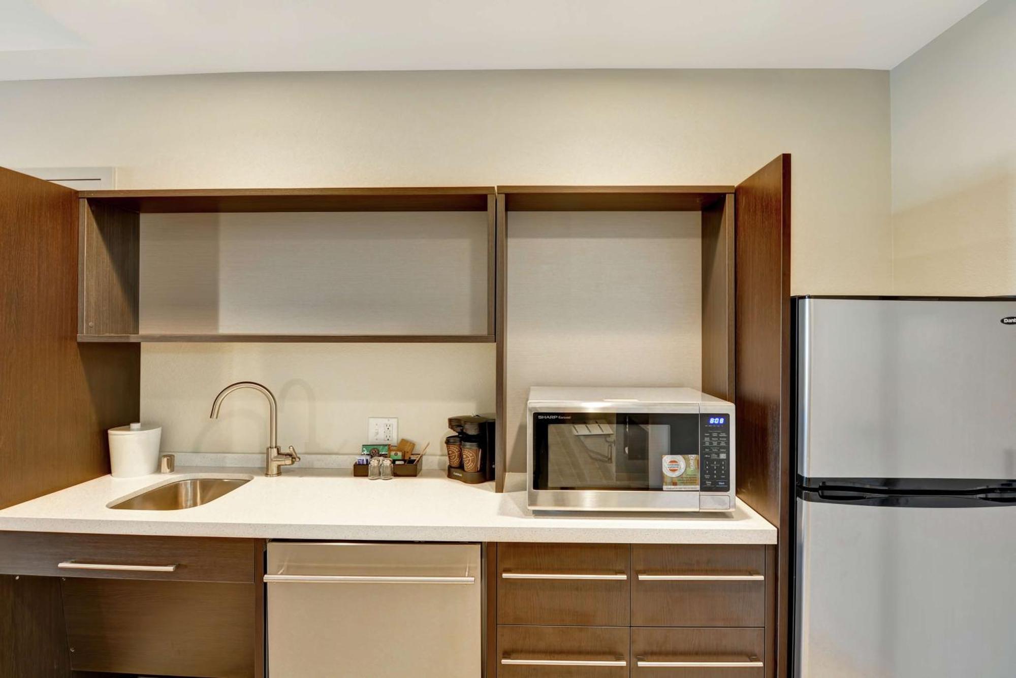 Home2 Suites By Hilton Las Vegas Strip South Екстериор снимка