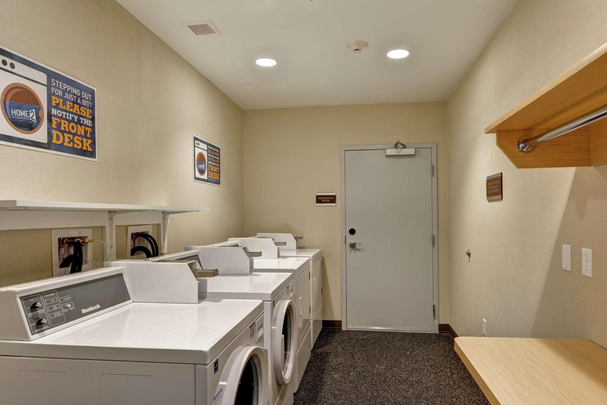 Home2 Suites By Hilton Las Vegas Strip South Екстериор снимка